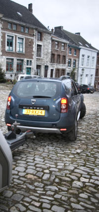 Kinderkopjes in Limbourg, heel langzaam rijden